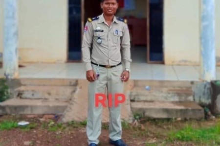 Kampong Cham Cop Shoots Himself at Work