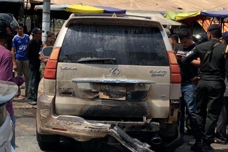 Exploding Lexus in Kandal