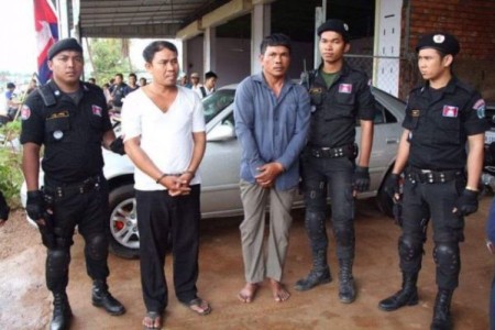 Kampot Car Crooks Caught in Kirivong