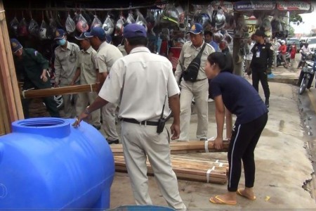 Kampot Street Violators Face Legal Action