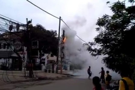 Pole Fire Knocks Out Siem Reap Electric