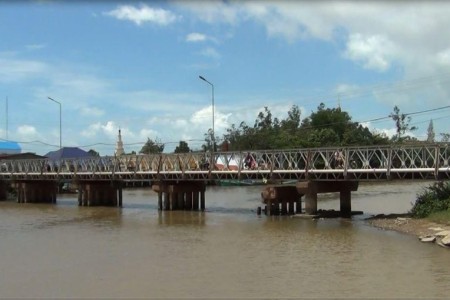 Kampot Island Bridge Closed For Trucks