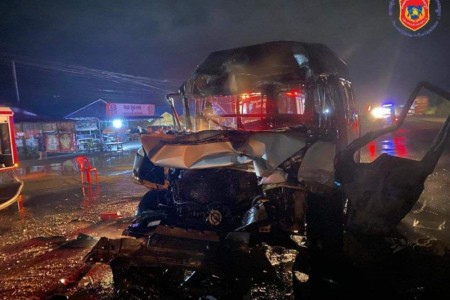 Many Injuries After K. Speu Crash and Fire