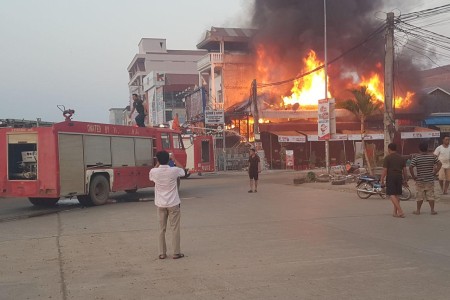 Big Fire In Stung Treng Town