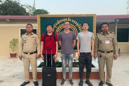 Nine Chinese Men Sent To Immigration