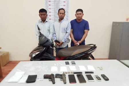 6 Arrested For Drugs & Firearms Offenses