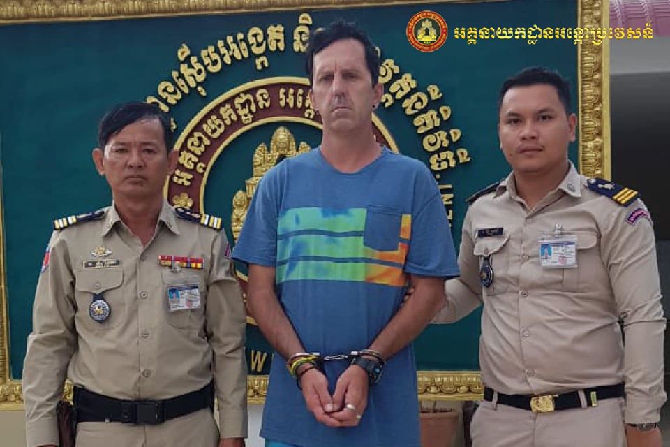 Wanted American Arrested Outside Us Embassy ⋆ Cambodia News English