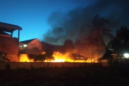 Warehouse Fire Next To Battambang Governer’s House