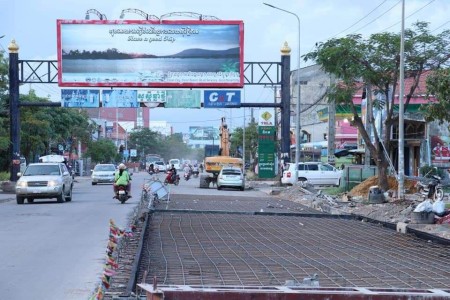 Kampot Governor Tell Contractors To Speed Up Rd 3 Work