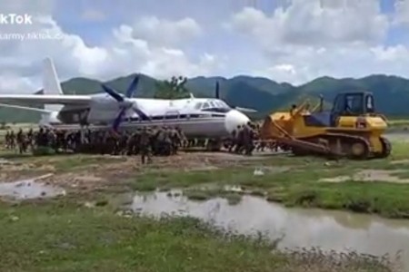 Did Plane ‘Get Stuck’ In Kampong Speu? (Video)