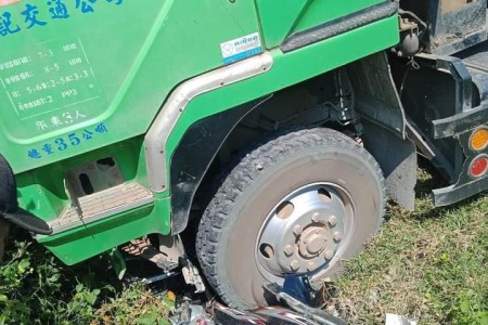 Teen Girls Injured In Kampot Truck Crash