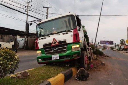 Sleepy Rice Trucker Takes Out Kampong Cham Greenery