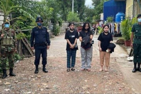 Three Thai Women Caught Crossing Border In Poipet