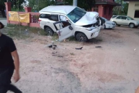 Chinese Driver Kills Two, Injures One In Kampot Crash